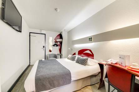 Brit Hôtel Porte d’Espagne